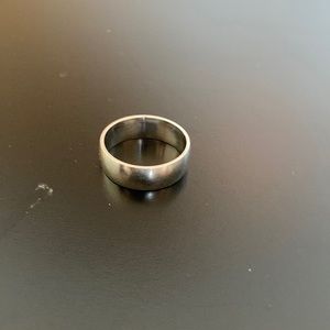 14kt White Gold Wedding Ring $100